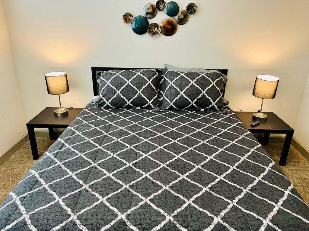 Downtown Apt Free Parking - Pool - Gym - Fully Kitchen هيوستن المظهر الخارجي الصورة