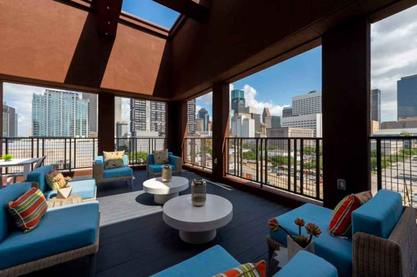 Downtown Apt Free Parking - Pool - Gym - Fully Kitchen هيوستن المظهر الخارجي الصورة