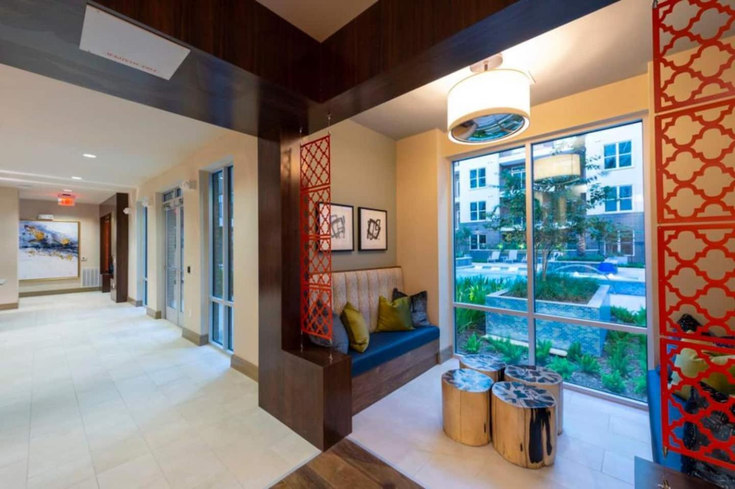 Downtown Apt Free Parking - Pool - Gym - Fully Kitchen هيوستن المظهر الخارجي الصورة